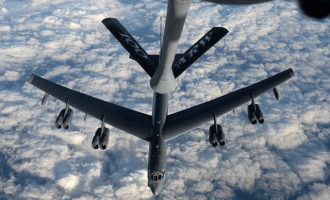 Οι ΗΠΑ θέτουν σε 24ωρη ετοιμότητα τα βομβαρδιστικά Β-52