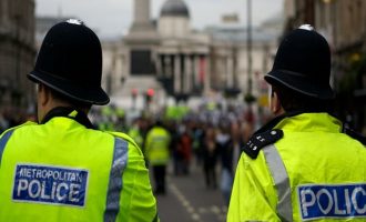 Βρετανική Υπηρεσία Πληροφοριών: Απειλούμαστε από μαζικές επιθέσεις τζιχαντιστών