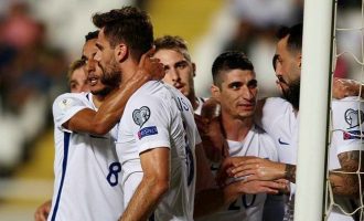 «Ζωντανή» για τα μπαράζ η Εθνική Ελλάδος – Νίκησε 2-1 την Κύπρο