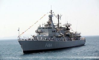 Προσάραξη της φρεγάτας “Κανάρης” του Πολεμικού Ναυτικού σε αβαθή ύδατα κοντά στην Ψυττάλεια