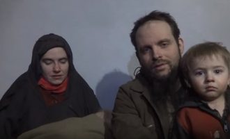 Αμερικανίδα πρώην αιχμάλωτη: Οι Ταλιμπάν  με βίασαν όταν πήγα να μιλήσω
