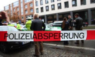Μαχαίρωσαν δήμαρχο στη Γερμανία την ώρα που έτρωγε σε τουρκικό εστιατόριο