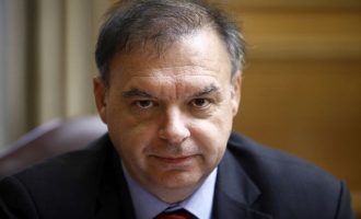 Παρατείνεται η θητεία του Λιαργκόβα στο Γραφείο Προϋπολογισμού της Βουλής