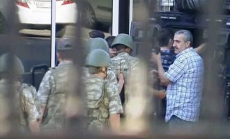 Τουρκία: Νέες “εκκαθαρίσεις” στο στρατό με εντάλματα σύλληψης για 360 “γκιουλενιστές”