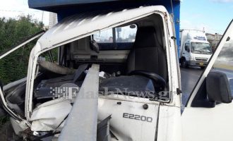 Φορτηγό καρφώθηκε στα κιγκλιδώματα στην εθνική οδό στο Ηράκλειο