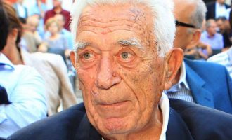 Πέθανε σε ηλικία 88 ετών ο Γιάννης Καψής