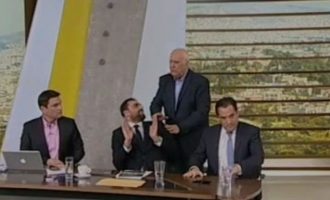 Κωνσταντινέας σε Γεωργιάδη: «Είσαι πολιτικός μπιφτεκάς!» – Άγριος καυγάς στον Παπαδάκη (βίντεο)