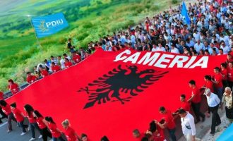 Στην Αλβανία οι Τσάμηδες διεκδικούν πολιτικό ρόλο με μίσος στην Ελλάδα
