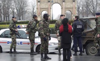 Με 100.000 στρατό στους δρόμους θα κάνουν πρωτοχρονιά στη Γαλλία