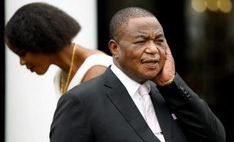 Αντιπρόεδρος της Ζιμπάμπουε ο επικεφαλής του πραξικοπήματος