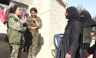 Οι Κούρδοι (SDF) φέρνουν την άμεση δημοκρατία στα εδάφη που ελευθερώνουν από το ISIS