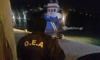 Χανιά: Ρεσάλτο από κομάντο του Λιμενικού σε ναρκω-σκάφος με 7 τόνους χασίς (φωτο)