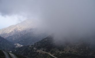 Συννεφιά και ομίχλες την Τρίτη – Πέφτει και η θερμοκρασία