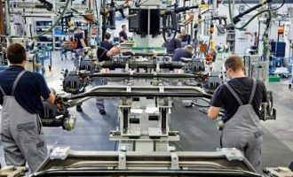 Η Γερμανία θερίζει ό,τι έσπειρε – «Βουτιά» στις βιομηχανικές εξαγωγές
