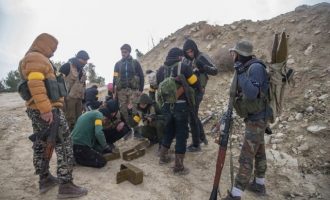 Αρνούνται να πολεμήσουν οι μισθοφόροι του FSA τους Κούρδους: «Στέλνουν εμάς στην πρώτη γραμμή και οι Τούρκοι πίνουν τσάι»