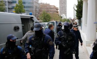 Κοντονής: Ενδεχομένως να δικαστούν στην Ελλάδα οι 8 Τούρκοι στρατιωτικοί