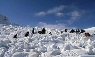 Δέκα Σύροι πρόσφυγες πέθαναν σε χιονοθύελλα  στα βουνά του Λιβάνου