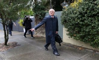 Ο Αυστραλός πρωθυπουργός αποφάσισε να απαγορεύσει τις σχέσεις των υπουργών με το προσωπικό τους