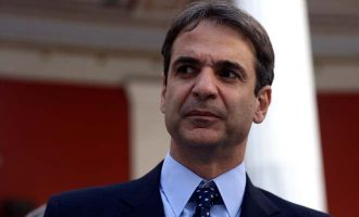 Ο Μητσοτάκης «ομολόγησε» στους ξένους: Θα σεβαστώ τη συμφωνία με τα Σκόπια!