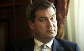 Πώς εμπλέκεται ο υπουργός Οικονομικών της Βαυαρίας σε σκάνδαλο ρωσικού “ξεπλύματος” 2,5 δισ. ευρώ