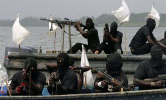 Εξαφανίστηκε τάνκερ στον Κόλπο της Γουϊνέας – Φόβοι ότι πειρατές κρατούν το πλήρωμα