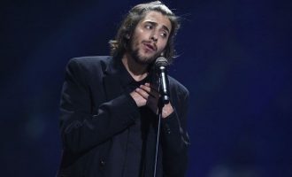 Συγκλονίζει ο νικητής της Eurovision μετά τη μεταμόσχευση καρδιάς
