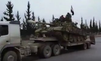 Εισήλθε στη Δαμασκό η 62η Ταξιαρχία με τανκς και πυροβόλα – Θα λάβει μέρος στην επίθεση στην Αν. Γούτα (βίντεο)