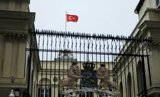 “Βόμβα” από Ολλανδία σε Τουρκία – Aποσύρει τον πρεσβευτή της στην Άγκυρα