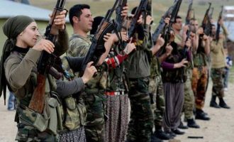 Οι Τούρκοι προσφέρουν 64 ευρώ την ημέρα αμοιβή σε Κούρδους δοσίλογους για να πολεμήσουν στην Εφρίν