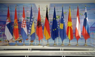 Γερμανία και Γαλλία δεν θέλουν τα Δυτ. Βαλκάνια στην ΕΕ και το είπαν «ευγενικά»