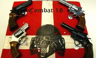 Μολότοφ, σπαθιά, όπλα και 50 κιλά εκρηκτικά στα σπίτια των νεοναζί της «Combat 18»