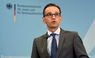 Ποιος είναι ο πολιτικός που ετοιμάζουν για το υπουργείο Εξωτερικών στη Γερμανία