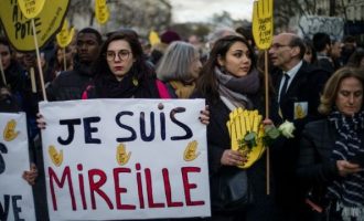 Απάντηση των Γάλλων στον αντισημιτισμό με “Λευκή Πορεία” – Γιατί αποχώρησαν η Λεπέν και ο Μελανσόν
