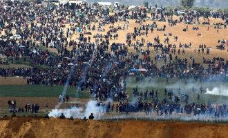 Χιλιάδες Παλαιστίνιοι στα σύνορα Γάζας-Ισραήλ μετά από κάλεσμα της Χαμάς