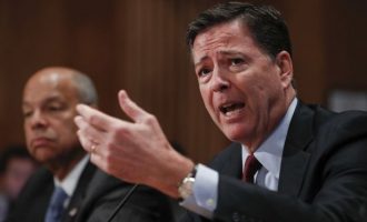 Επίθεση του πρώην διευθυντή του FBI στον Τραμπ: Συμπεριφέρεται σαν “νονός” της μαφίας