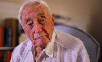 Αυστραλός, ετών 104, βαρέθηκε να περιμένει για να πάει στον “άλλο κόσμο” – Τι θα κάνει