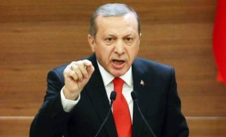 Ο Ερντογάν απειλεί: Θέμα λίγων λεπτών ο στρατός μας να φτάσει στην Κύπρο
