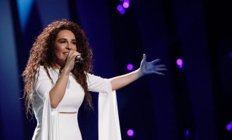 Eurovision: Πώς θα εμφανιστεί η Γιάννα Τερζή στον ημιτελικό (βίντεο)