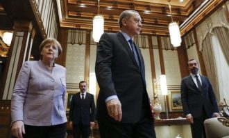 Γιατί η Μέρκελ δεν θέλει να δει την Τουρκία να πέφτει στο γκρεμό