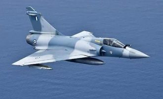 Πιλότος αναγκάστηκε να εγκαταλείψει Mirage 2000 στην Τανάγρα
