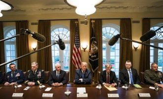 Όλα τα ενδεχόμενα ανοιχτά για μείζονα στρατιωτική δράση στη Συρία – Μαζί με Τραμπ ο Μακρόν