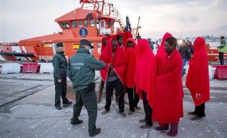 Νεκροί πέντε μετανάστες που προσπάθησαν να περάσουν στην Ισπανία