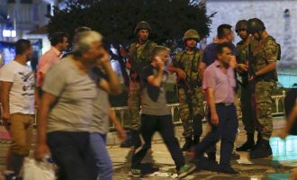 Σε ισόβια 18 Τούρκοι για τον φόνο στρατιωτικού τη νύχτα του πραξικοπήματος