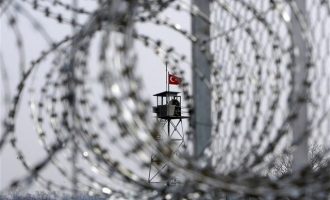 Politico: Σχεδόν 2.000 “γκιουλενιστές” και διωκόμενοι Τούρκοι βρήκαν καταφύγιο στην Ελλάδα