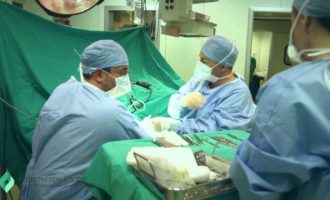 Σοκ: Γιατρός αφαίρεσε τα γεννητικά όργανα νεογέννητου επειδή είχε πει πως θα είναι κορίτσι
