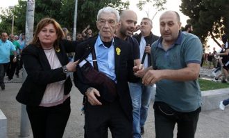 Χουριέτ: Επιτέθηκαν στον δήμαρχο που αποκαλεί τους Τούρκους αδέρφια του