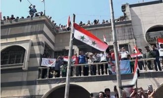 Η κυβέρνηση της Συρίας ελέγχει ολόκληρη τη Δαμασκό – Το Ισλαμικό Κράτος εκκένωσε το Γιάρμουκ
