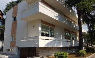 Μετά από 47 χρόνια σε νέο κτίριο η Ελληνική Πρεσβεία στα Τίρανα