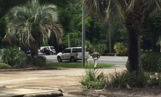 Τρεις νεκροί από ανταλλαγή πυροβολισμών σε συγκρότημα κατοικιών στη Φλόριντα