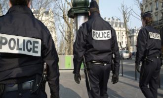 Γαλλία: Tζιχαντιστές σχεδίαζαν επιθέσεις με μαχαίρια μέσα στις γιορτές